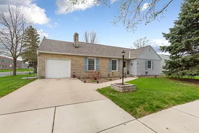 302 W Douglas Street, Arlington, MN 55307 - Photo 1