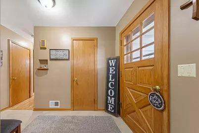 302 W Douglas Street, Arlington, MN 55307 - Photo 4