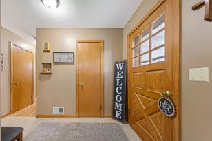 302 W Douglas St, Arlington, MN 55307 - Photo 4