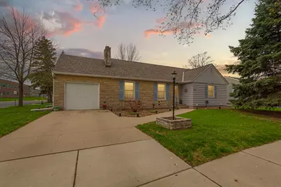 302 W Douglas Street, Arlington, MN 55307 - Photo 2