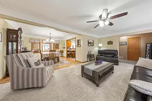 302 W Douglas St, Arlington, MN 55307 - Photo 8