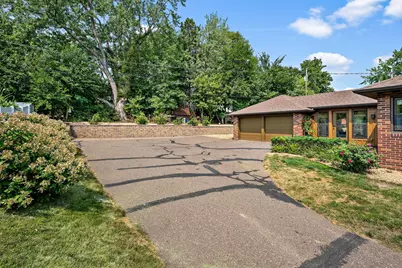2005 Kenwood Drive W, Maplewood, MN 55117 - Photo 28