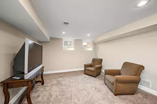 2005 Kenwood Dr W, Maplewood, MN 55117 - Photo 24