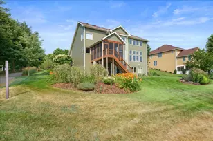 10614 Maple Blvd, Woodbury, MN 55129 - Photo 58