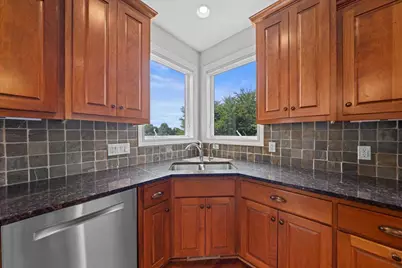 10614 Maple Boulevard, Woodbury, MN 55129 - Photo 12