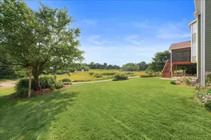 10614 Maple Blvd, Woodbury, MN 55129 - Photo 60