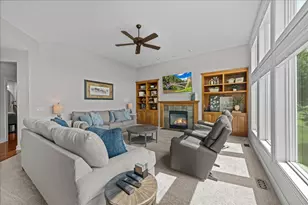 10614 Maple Blvd, Woodbury, MN 55129 - Photo 20
