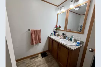 2020 Peregrine Place NW, Stewartville, MN 55976 - Photo 10