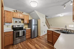 493 Marshland Trail, Chanhassen, MN 55317 - Photo 4