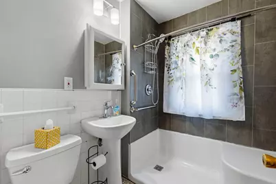 1006 Earl Street, Saint Paul, MN 55106 - Photo 18