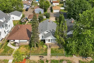 1006 Earl St, Saint Paul, MN 55106 - Photo 1