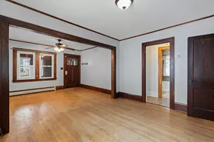 1006 Earl St, Saint Paul, MN 55106 - Photo 6