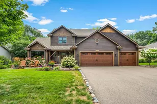 12155 Gantry Ln, Apple Valley, MN 55124 - Photo 2