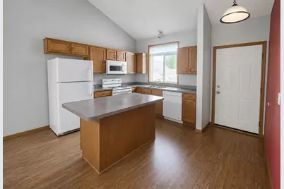 233 Pine Street, Cannon Falls, MN 55009 - Photo 4