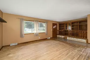 6231 Quail Ave N, Brooklyn Center, MN 55429 - Photo 8