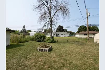 6231 Quail Avenue N, Brooklyn Center, MN 55429 - Photo 6