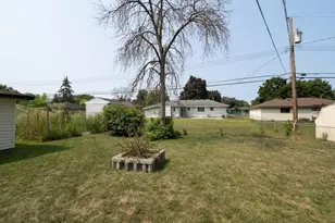 6231 Quail Ave N, Brooklyn Center, MN 55429 - Photo 6