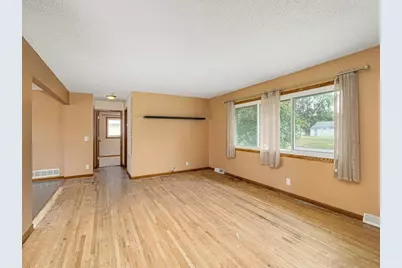 6231 Quail Avenue N, Brooklyn Center, MN 55429 - Photo 10