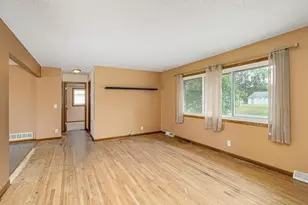 6231 Quail Ave N, Brooklyn Center, MN 55429 - Photo 10