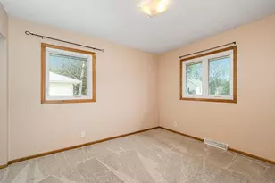 6231 Quail Ave N, Brooklyn Center, MN 55429 - Photo 18