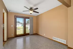 6231 Quail Ave N, Brooklyn Center, MN 55429 - Photo 12