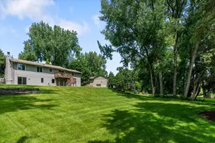 12738 Gordon Dr, Eden Prairie, MN 55346 - Photo 22