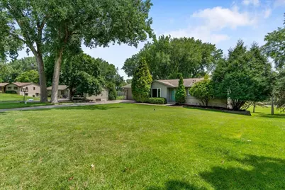 12738 Gordon Drive, Eden Prairie, MN 55346 - Photo 48