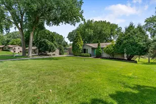 12738 Gordon Dr, Eden Prairie, MN 55346 - Photo 48