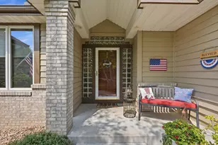 10904 Chatham Ct S, Burnsville, MN 55337 - Photo 4