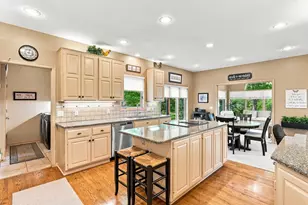 10904 Chatham Ct S, Burnsville, MN 55337 - Photo 18