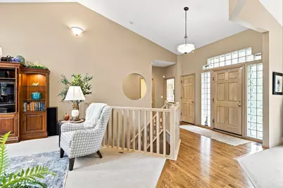 10904 Chatham Court S, Burnsville, MN 55337 - Photo 6