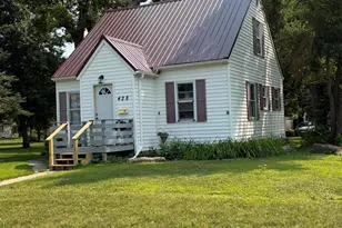 428 E Rooney Ave, Appleton, MN 56208 - Photo 2