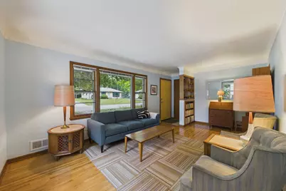 1731 Galtier Street, Roseville, MN 55113 - Photo 4