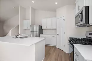 606 Redwood Loop N, Cambridge, MN 55008 - Photo 8