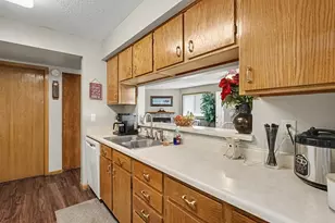 7714 157th St W, Apple Valley, MN 55124 - Photo 8