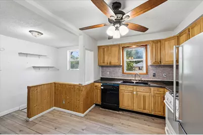 570 Ironton Street NE, Fridley, MN 55432 - Photo 4
