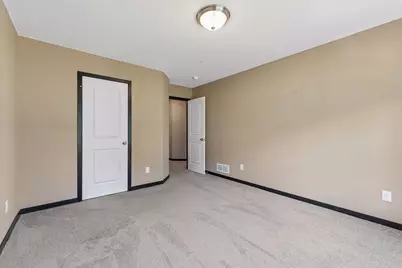 8652 Lake Riley Drive, Chanhassen, MN 55317 - Photo 32