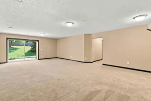 8652 Lake Riley Dr, Chanhassen, MN 55317 - Photo 26