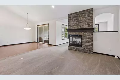 8652 Lake Riley Drive, Chanhassen, MN 55317 - Photo 10