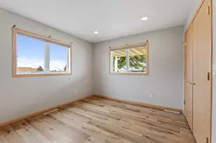 900 Courtney Dr, Caledonia, MN 55921 - Photo 10