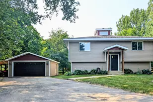 1223 Terrace Ct, Alexandria, MN 56308 - Photo 1
