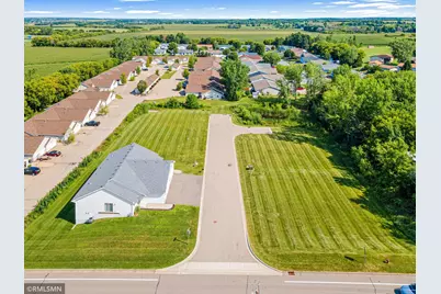 680 Heritage Lane, Hammond, WI 54015 - Photo 4