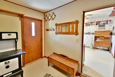 216 3rd Street N, Brownton, MN 55312 - Photo 2