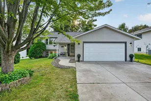2635 Hydram Ave N, Oakdale, MN 55128 - Photo 1