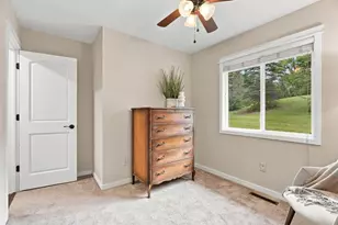 970 Pontiac Ln, Chanhassen, MN 55317 - Photo 12