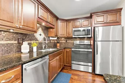 970 Pontiac Lane, Chanhassen, MN 55317 - Photo 1