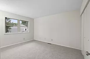 3429 Pilgrim Ln N, Plymouth, MN 55441 - Photo 18