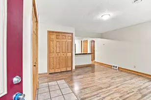 851 Brisbin St, Anoka, MN 55303 - Photo 6