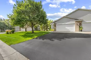 16505 42nd Ave N, Plymouth, MN 55446 - Photo 52