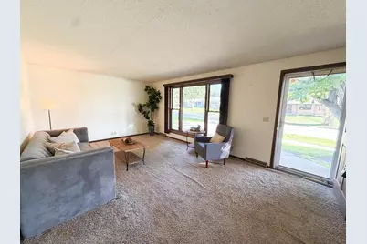 962 Miles Drive, Worthington, MN 56187 - Photo 6
